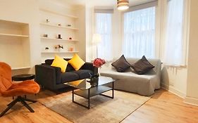 Brompton Apartment In Kensington
